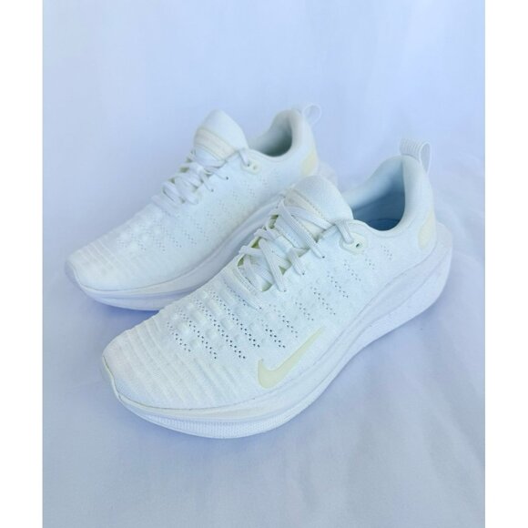 * 10 WOMEN'S NIKE REACTX INFINITY RUN 4 TRIPLE WHITE RUNNING SNEAKERS DR2670-103 - Picture 2 of 9